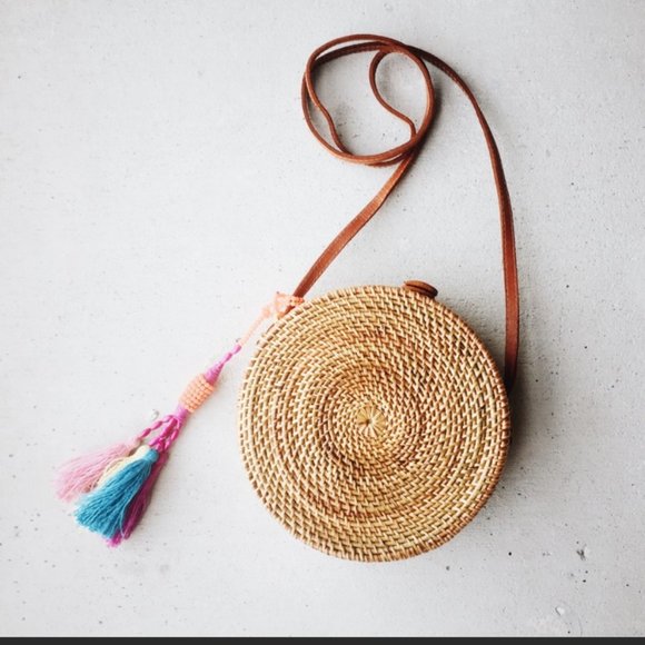 Anthropologie Handbags - Anthropologie Rattan Circle Bali Bag